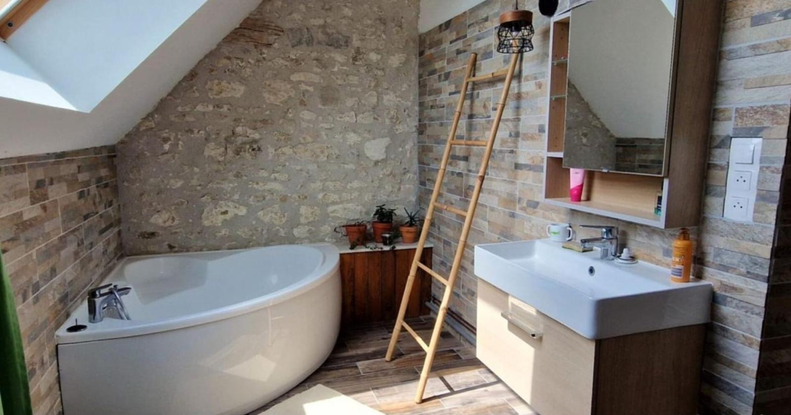 Image_, Maison, La Chapelle-Blanche-Saint-Martin, ref :2192N
