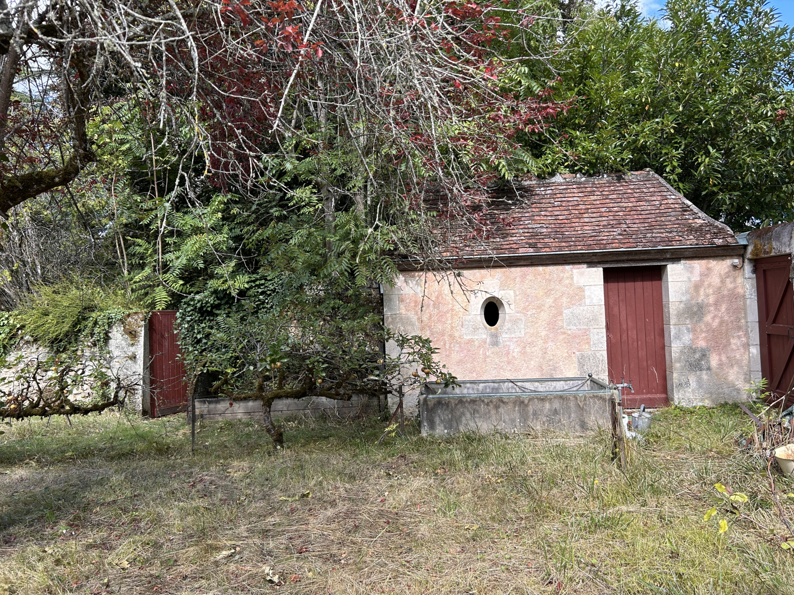 Image_, Propriete, Loches, ref :2168N