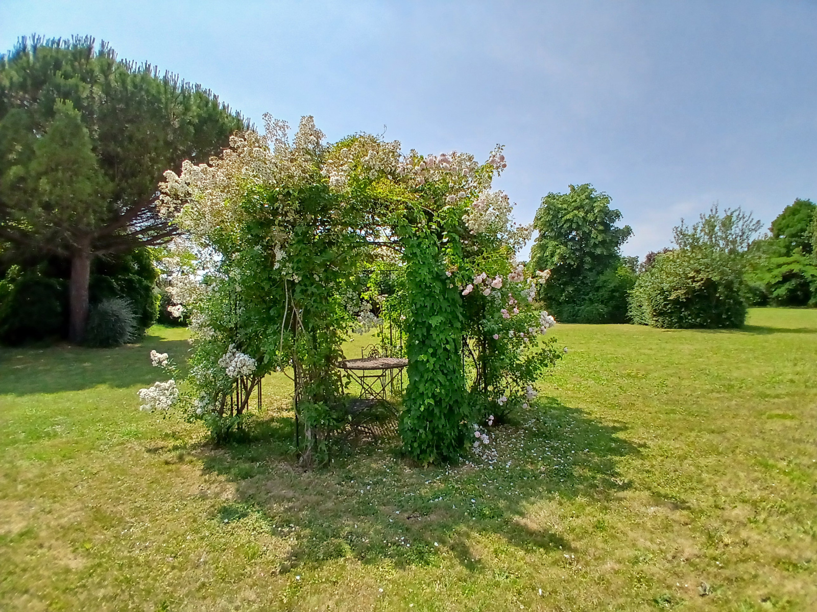 Image_, Maison de village, Ferrière-Larçon, ref :2071N